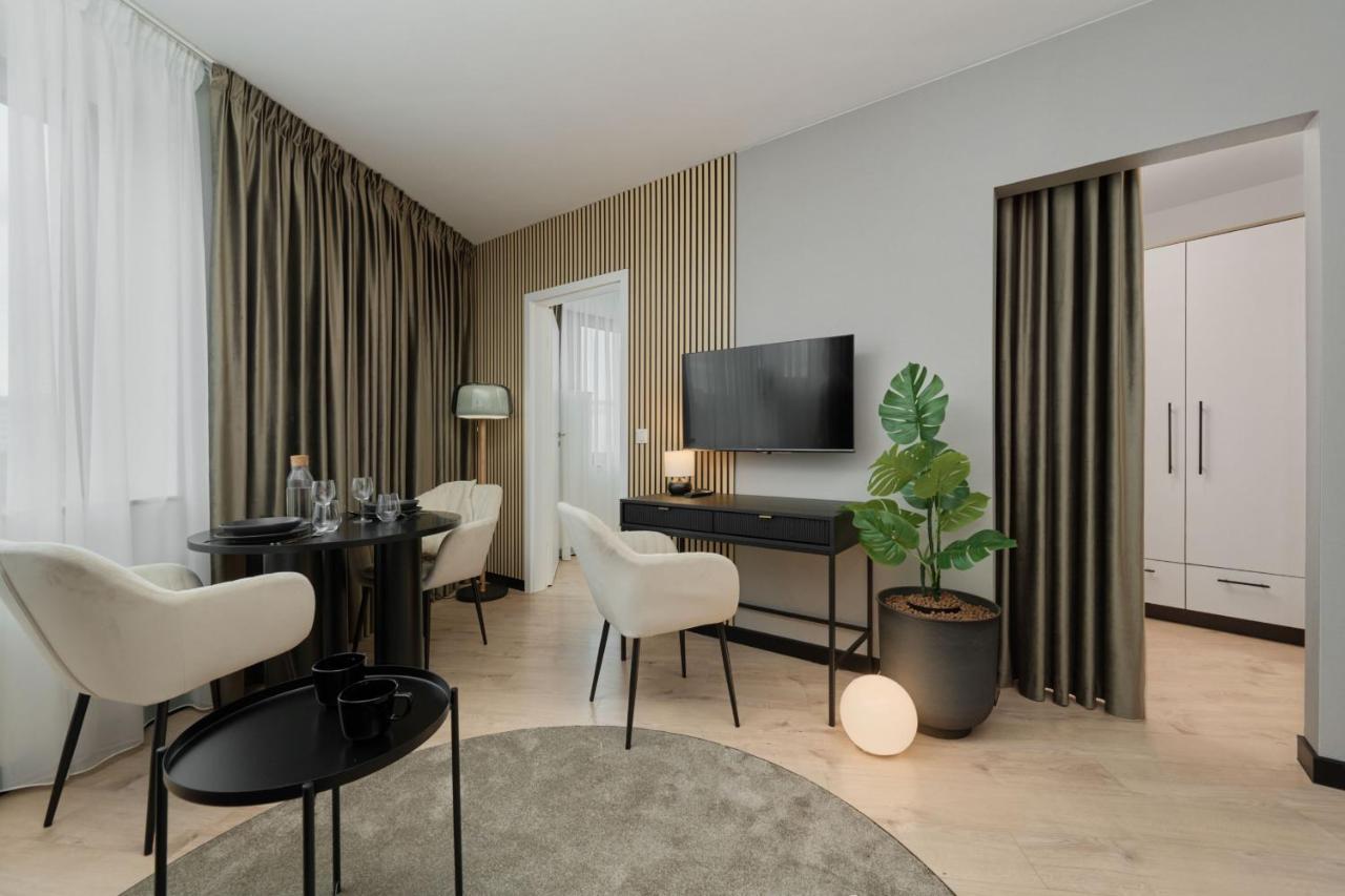 Wroclavia Apartments Dyrekcyjna By Noclegi Renters ヴロツワフ エクステリア 写真