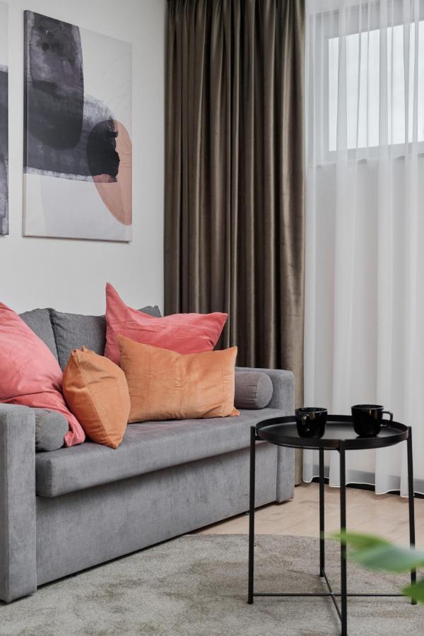 Wroclavia Apartments Dyrekcyjna By Noclegi Renters ヴロツワフ エクステリア 写真