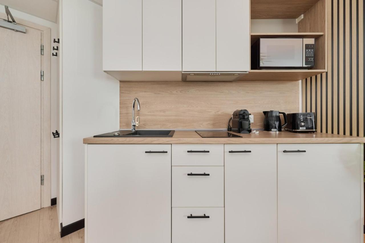 Wroclavia Apartments Dyrekcyjna By Noclegi Renters ヴロツワフ エクステリア 写真