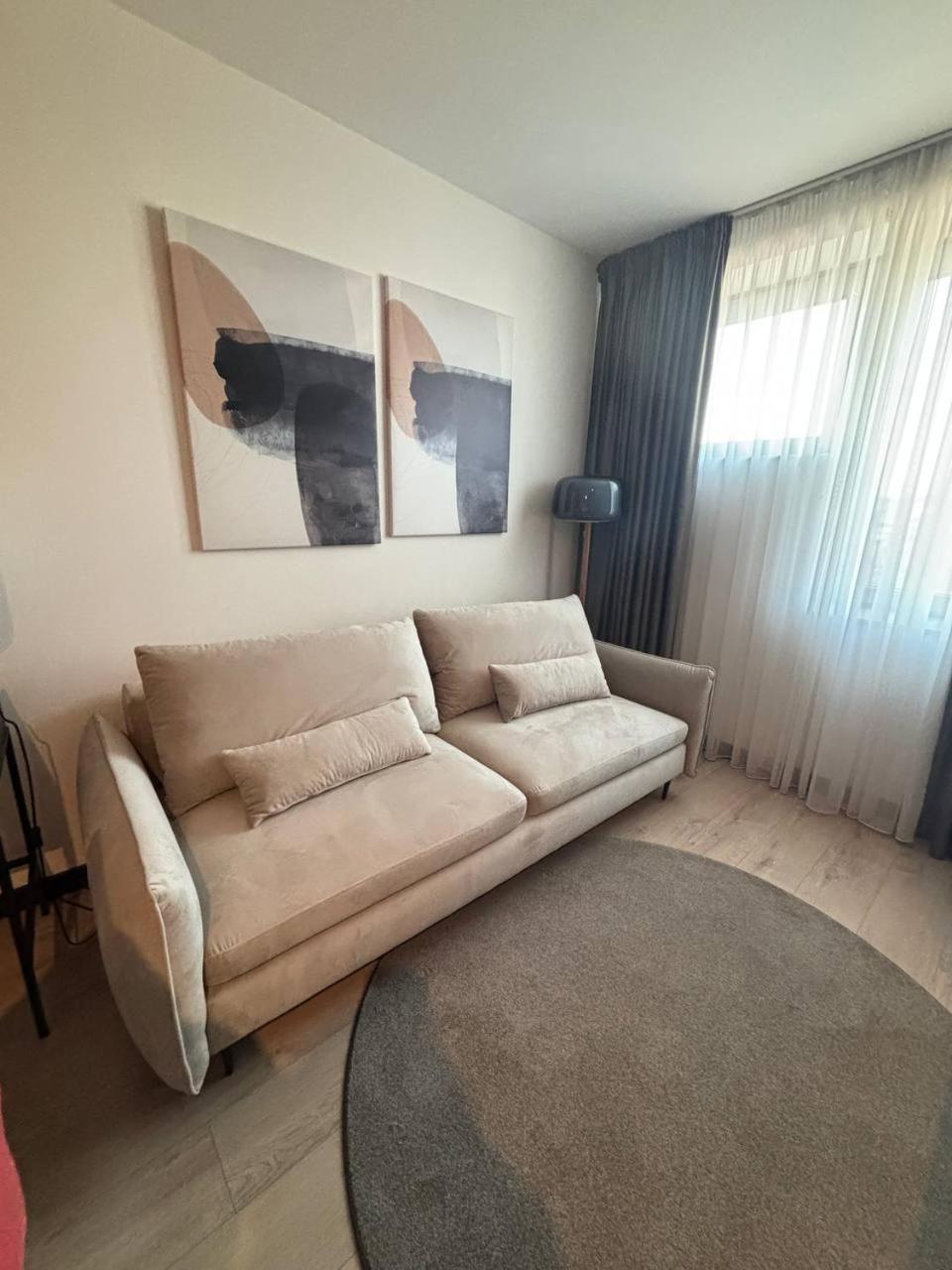 Wroclavia Apartments Dyrekcyjna By Noclegi Renters ヴロツワフ エクステリア 写真